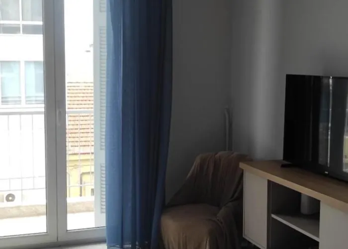 דירה Parastaseis Flat פאטרה