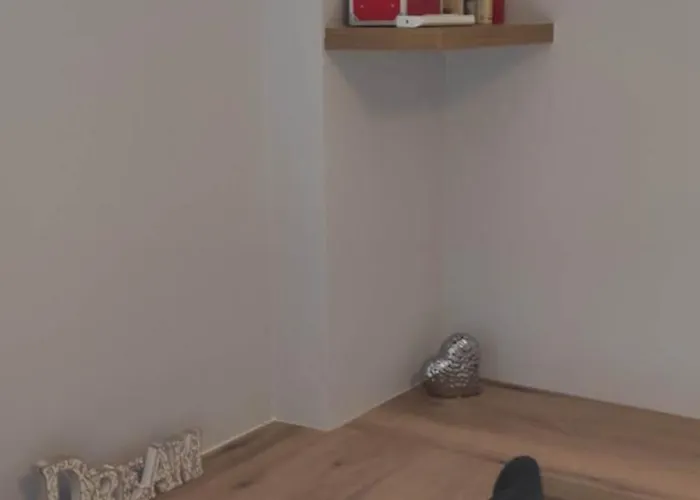 Parastaseis Flat