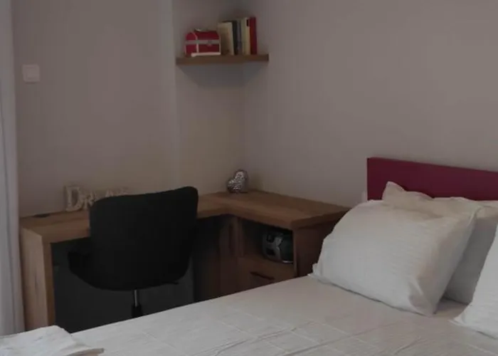 Parastaseis Flat Apartment Patras